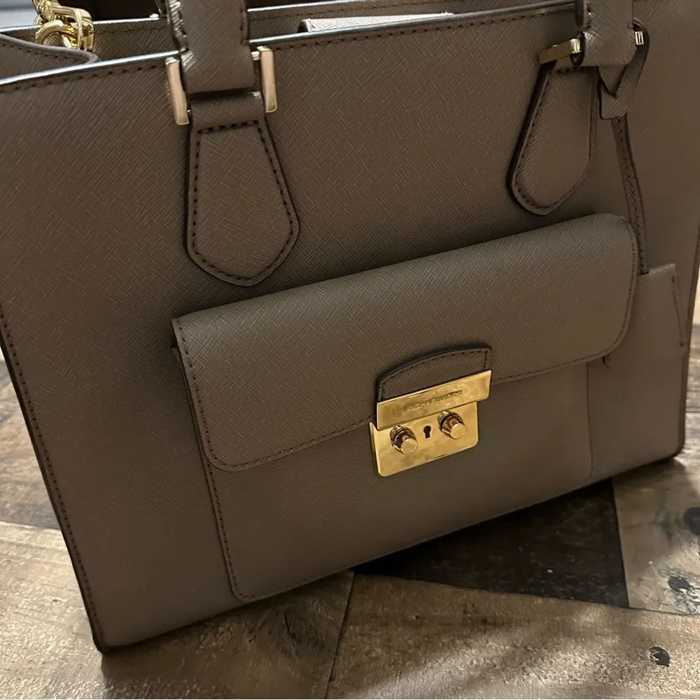 Michael Kors Bridgette Medium Saffiano Leather Satchel